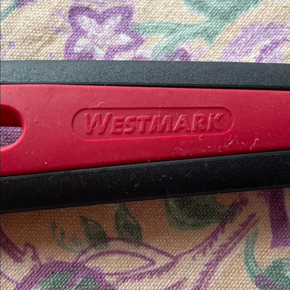 Westmark Black and Red Kitchen Spatula - Picture 2 of 5